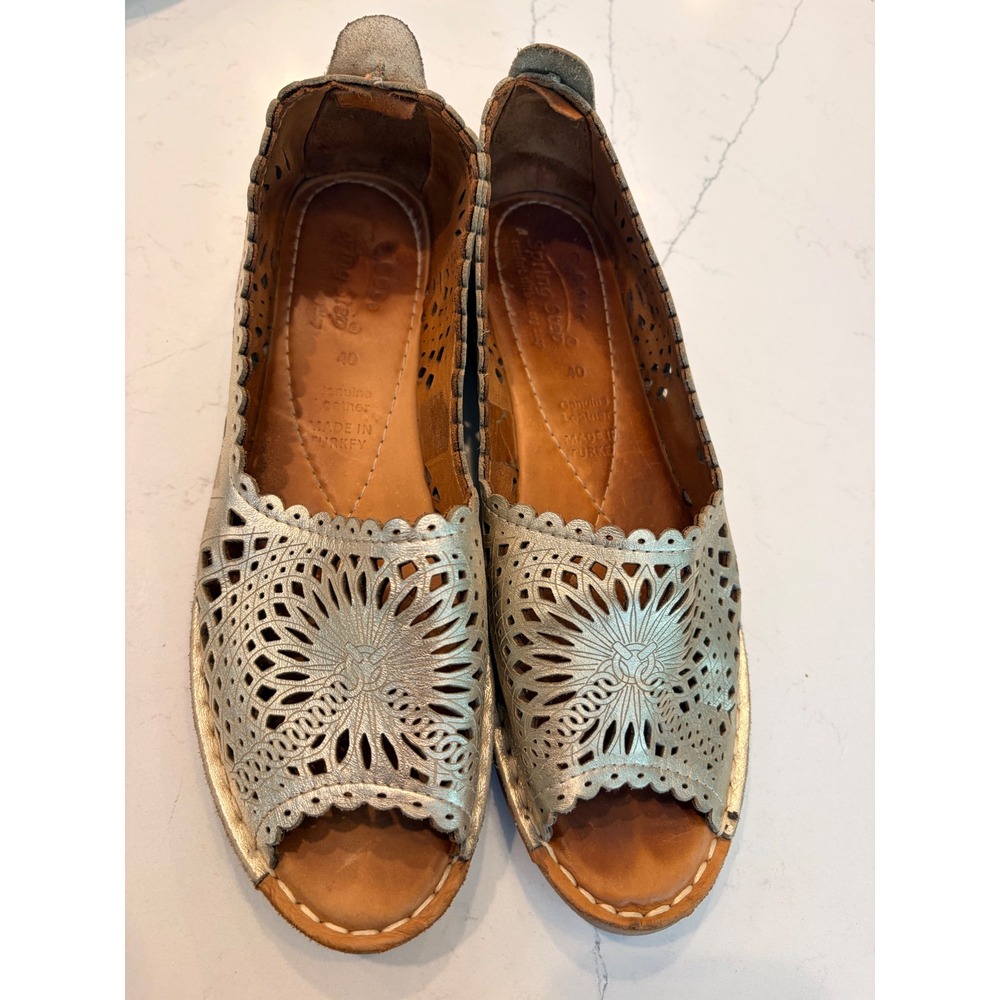 Spring Step Leather Flats Gold Laser Cut Scalloped Peep Toe Slip On Shoes 40